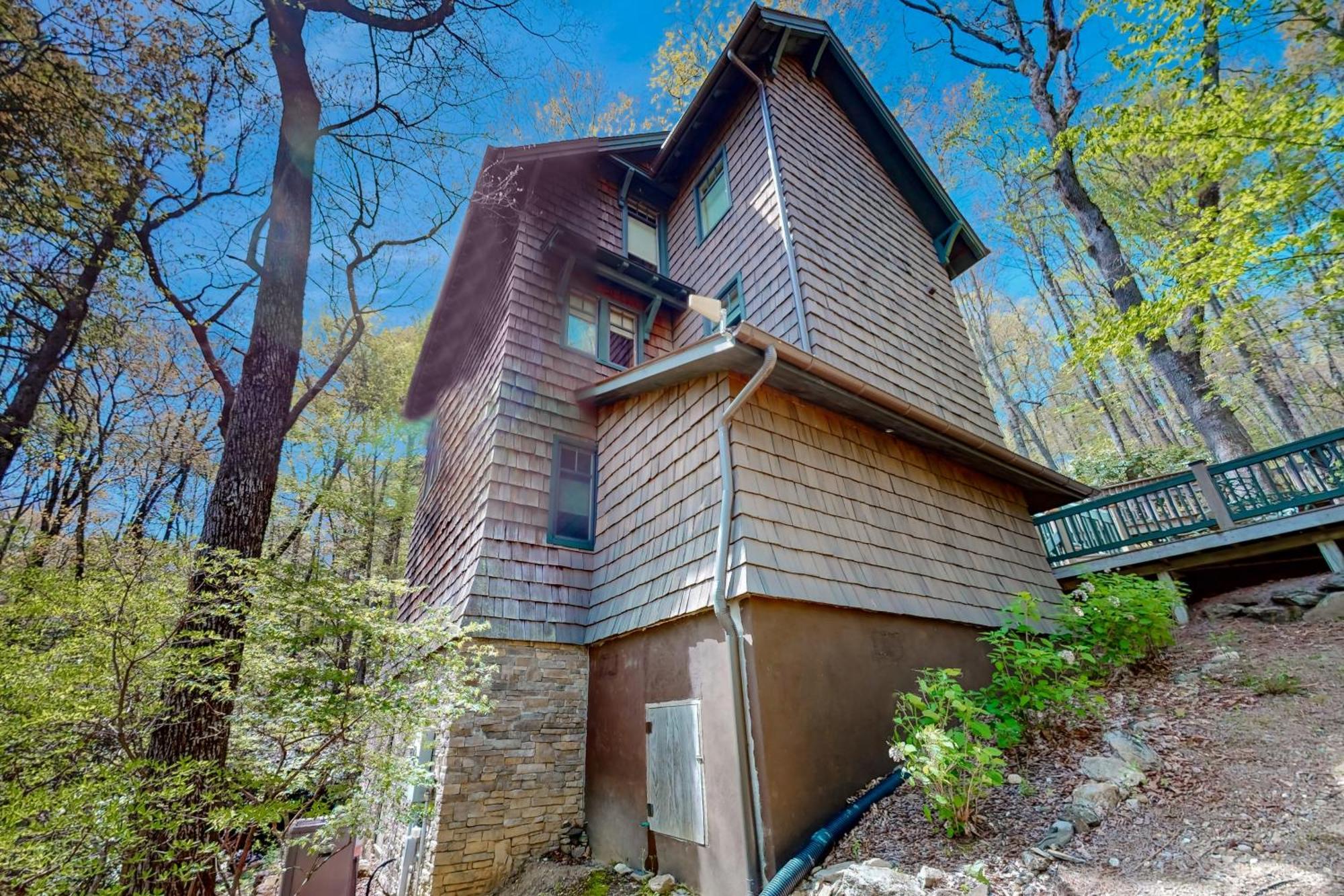 Chic Highlands Cabin Villa Exterior photo